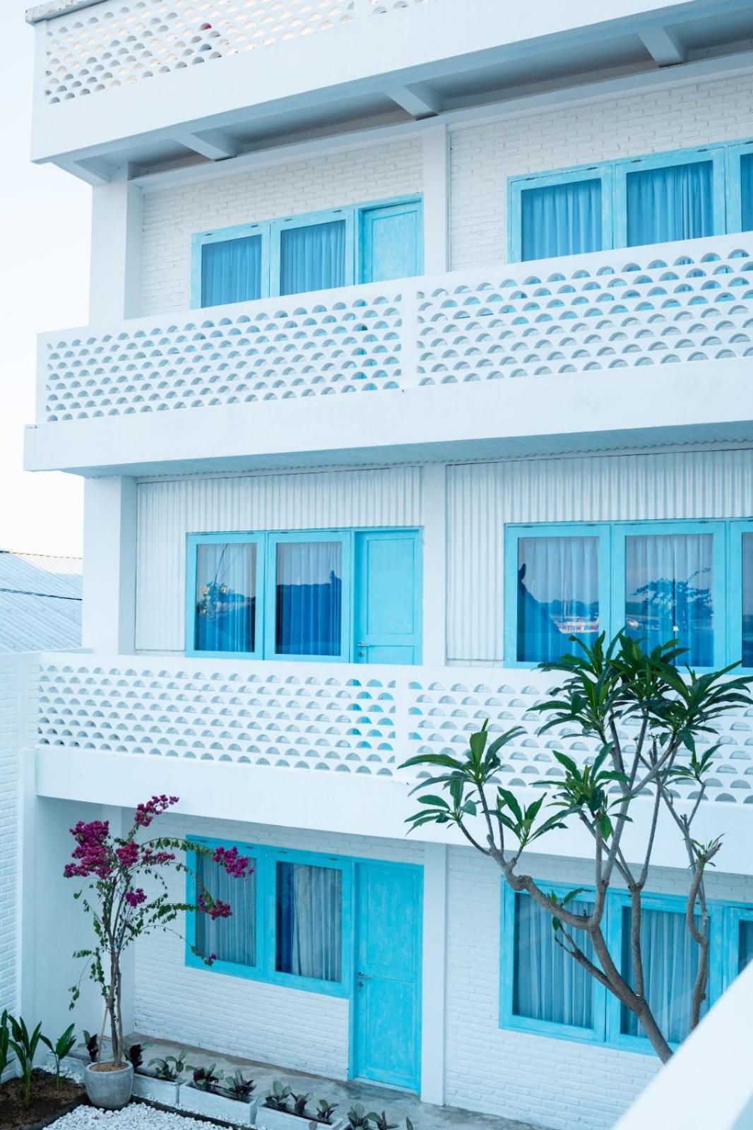 Paras Paros Marina Sanur